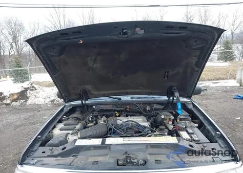 1997 Mercury Mountaineer z USA, uszkodzony, nr VIN 4M2DU55P4VUJ40622